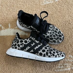 Adidas Swift Run Cheetah Sneakers